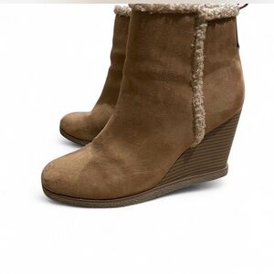 Women's Tan Wedge Ankle Boots